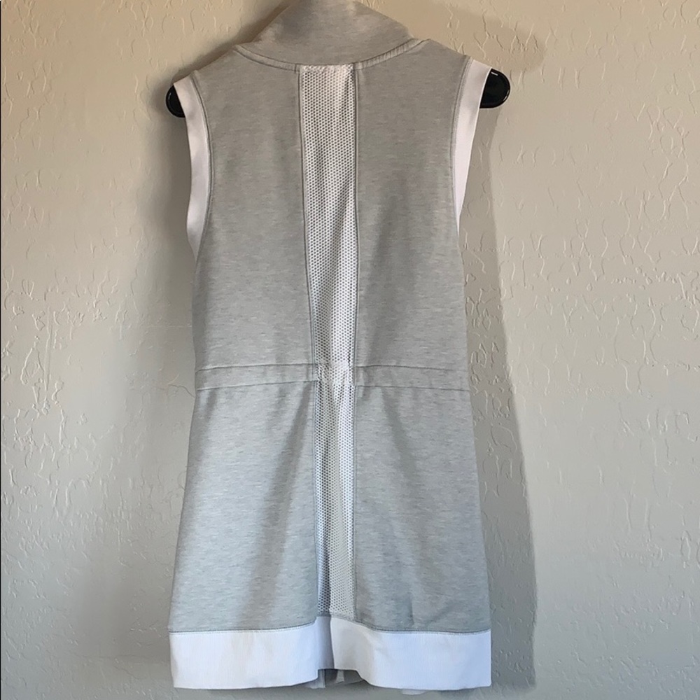 Calia limited edition vest - medium - Picture 3 of 4